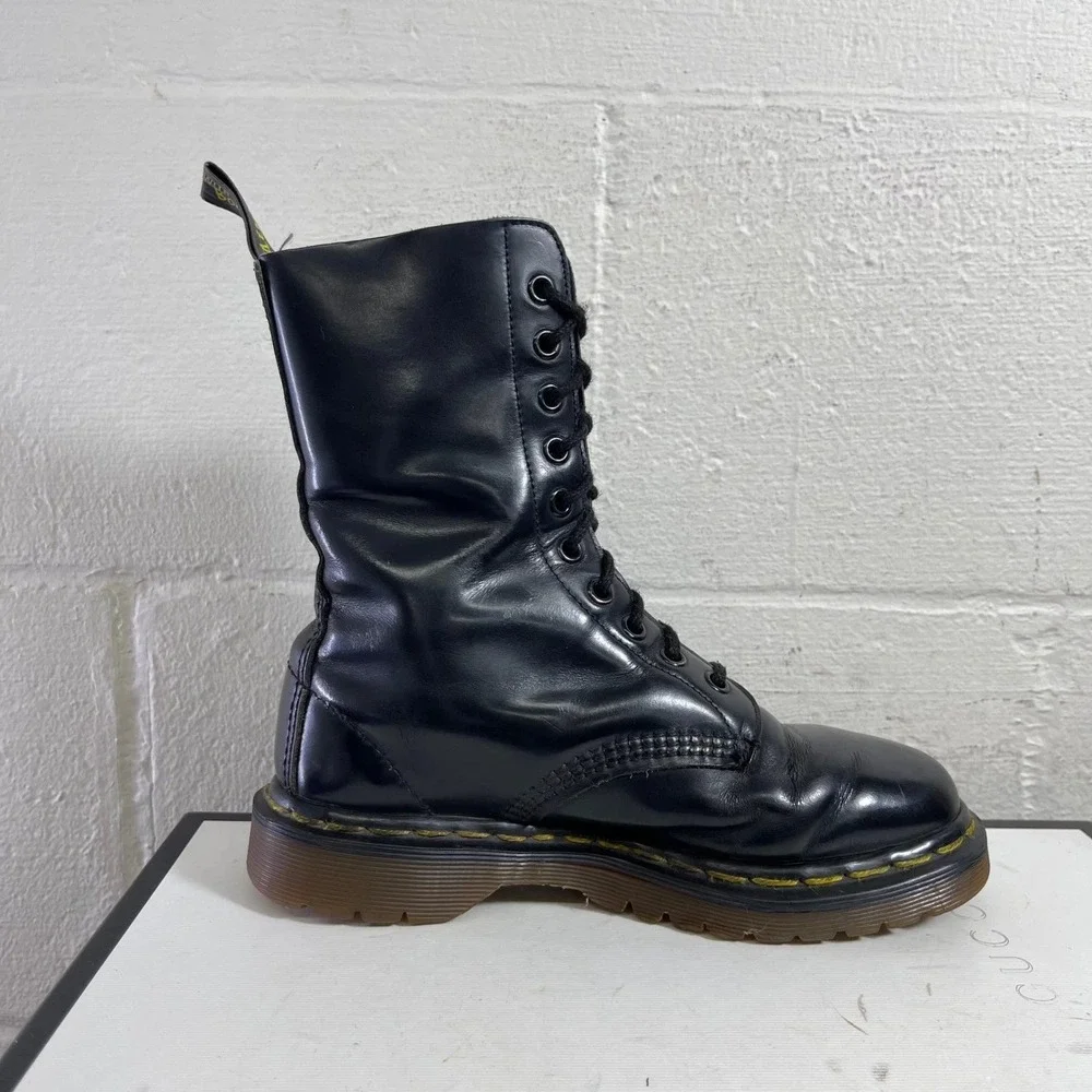 Dr. Martens Boots Black Smooth Leather 10 Eyelets Kids Sz 5 UK Made In England